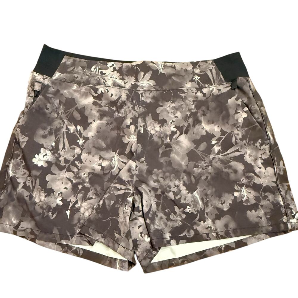 Athleta Womens Brooklyn printed shorts, grey floral, Size 16 - Picture 4 of 9